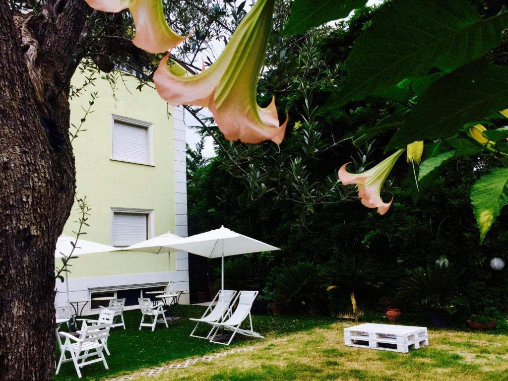 Ascoli Bonjour B&B & Apartments Parcheggio Privato & Giardino Ascoli Piceno Exteriör bild